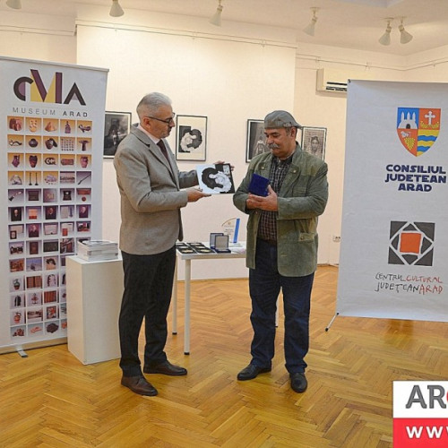 Vernisaj la Galeria Clio: Salonul Internațional de Artă Fotografică a ajuns la a XIII-a ediție