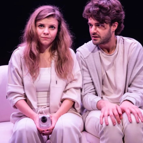 Premiera spectacolului &quot;Respiratii&quot; la Teatrul Clasic &quot;Ioan Slavici&quot; din Arad
