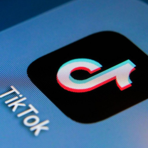 TikTok își îmbunătățește moderarea conținutului înaintea alegerilor din România