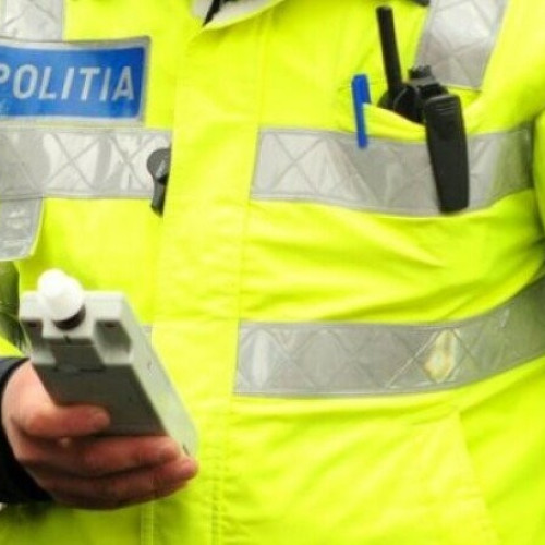 Aradean reținut pentru conducere sub influența alcoolului