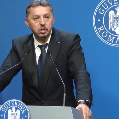Diplomele și certificatele obținute în țara noastră vor indica începând de acum nivelul de calificare, astfel încât persoanele care finalizează studii în România să nu mai fie nevoite să le echivaleze pentru a lucra în alte state din Uniunea Europeană, notează digi24.ro.