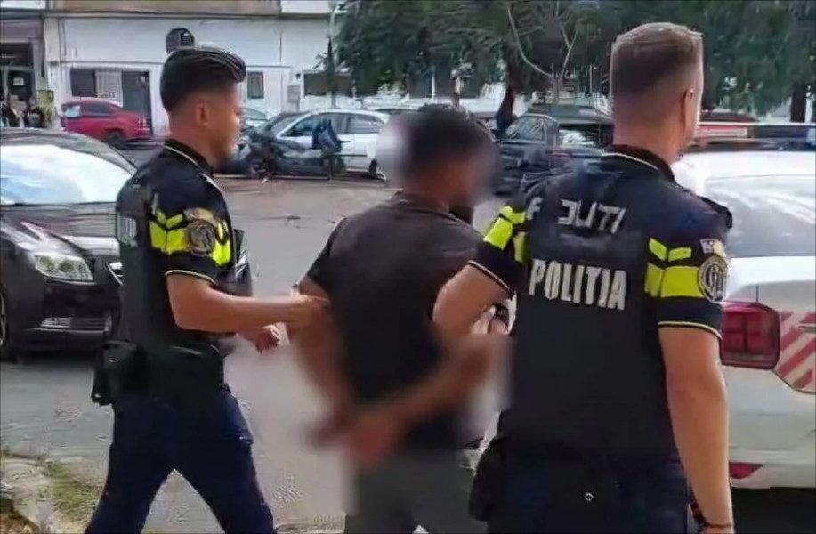 Poliția identifică doi suspecți după furturi din subsolul unui imobil din Craiova