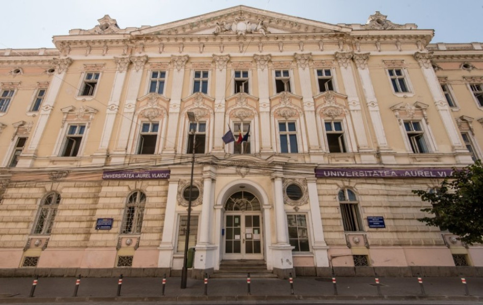 Începe confirmarea locurilor pentru candidații admiși la UAV
