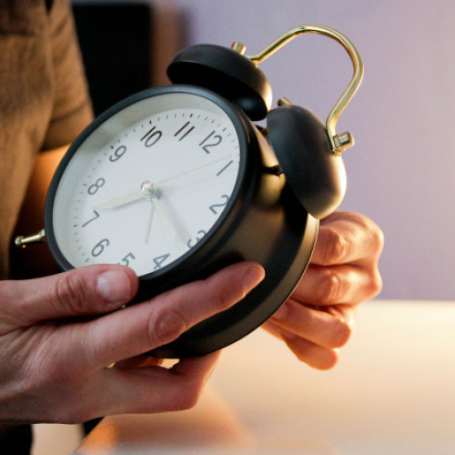 România va trece la ora de iarnă în noaptea de 25 spre 26 octombrie 2025