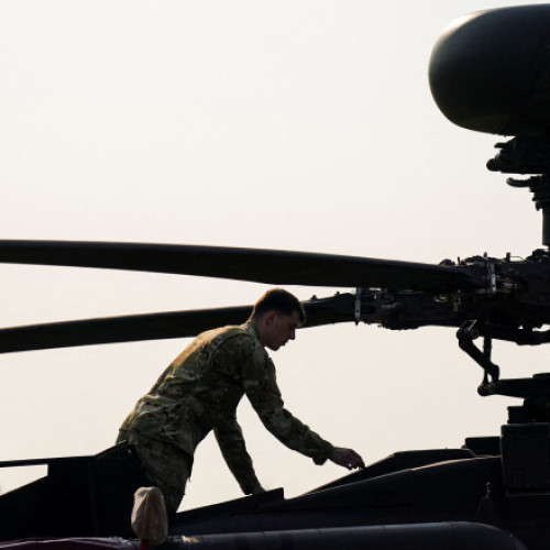 Un donator privat oferă 130 de milioane de dolari pentru salariile militare în blocajul guvernamental