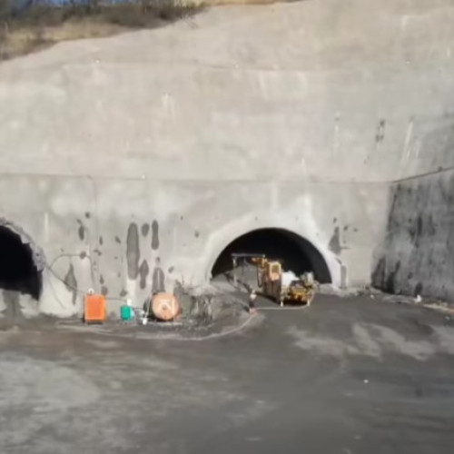 Au început lucrările de dinamitare pentru tunelul Robești de pe autostrada Sibiu-Pitești