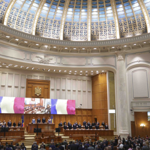 Coaliția discută reducerea cu 10% a numărului de parlamentari în loc de plafonul de 300