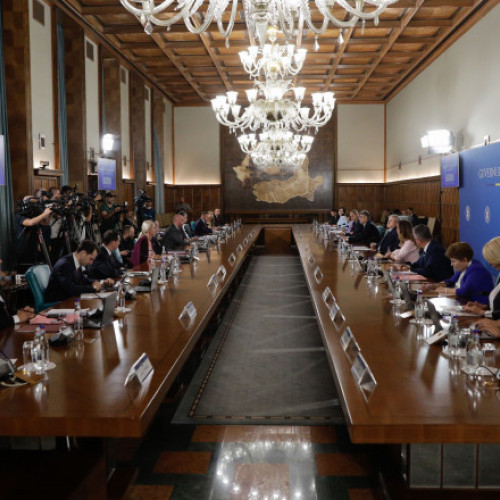 Topul vizibilității miniștrilor din luna ianuarie: Marcel Ciolacu și Florin Barbu, lideri în clasament. Cine se află în coada listei politicienilor.