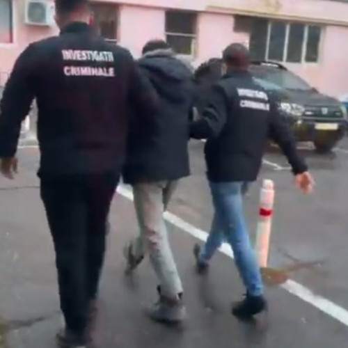 Prins infractorul care a tăiat pneurile la 24 de mașini - VIDEO